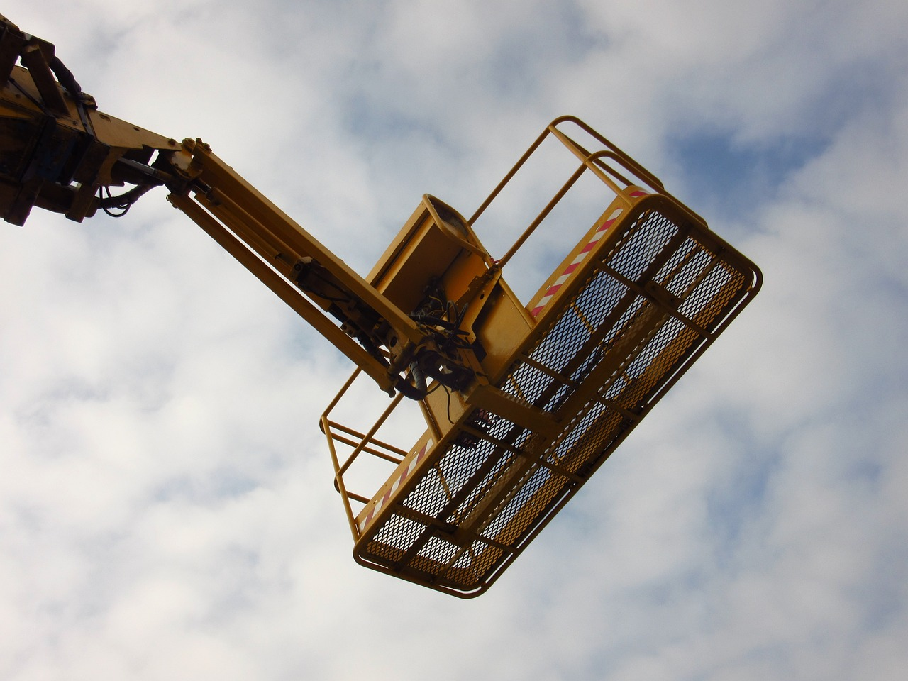Movable work platforms